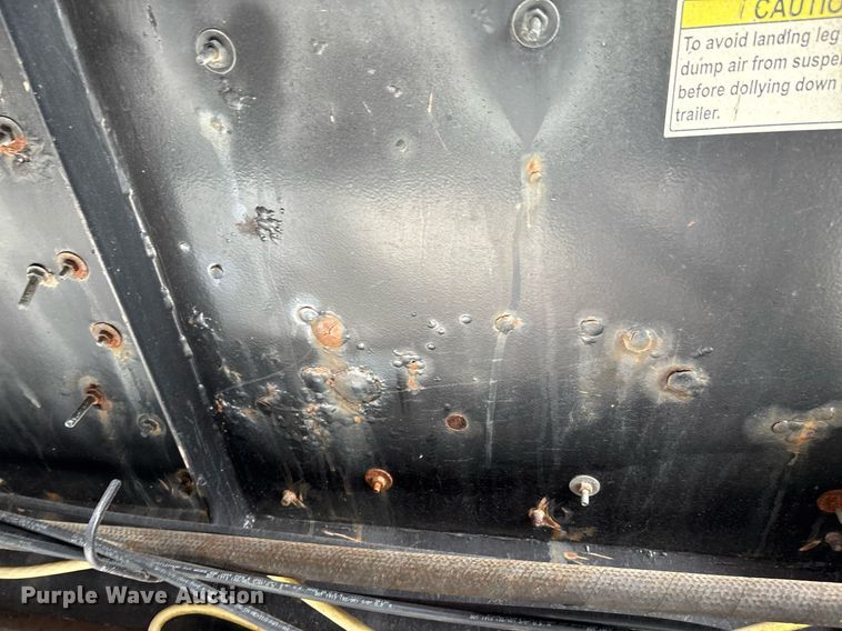 image for item DX7988 2011 Trinity Eagle Bridge live bottom trailer