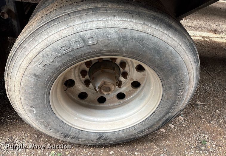 image for item DX7988 2011 Trinity Eagle Bridge live bottom trailer