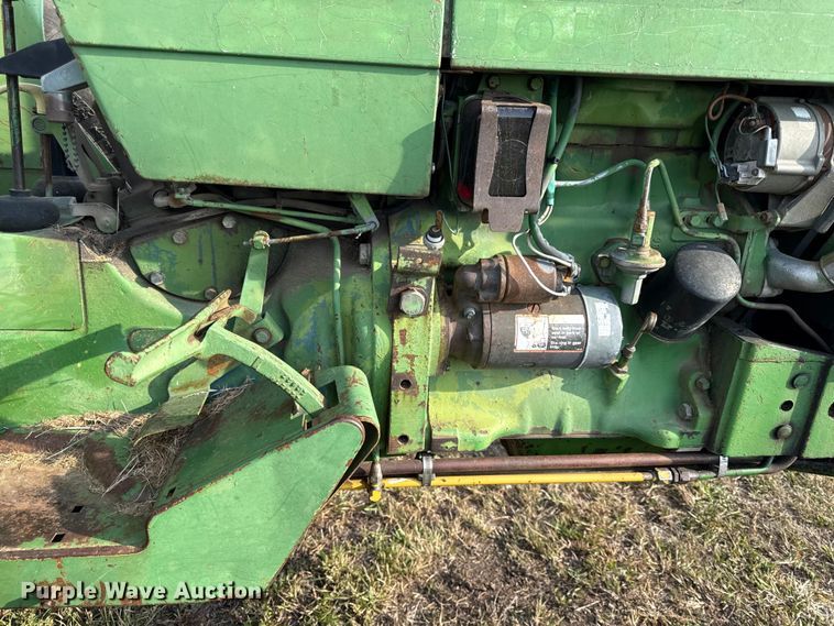 image for item DY8111 1977 John Deere 2240 tractor