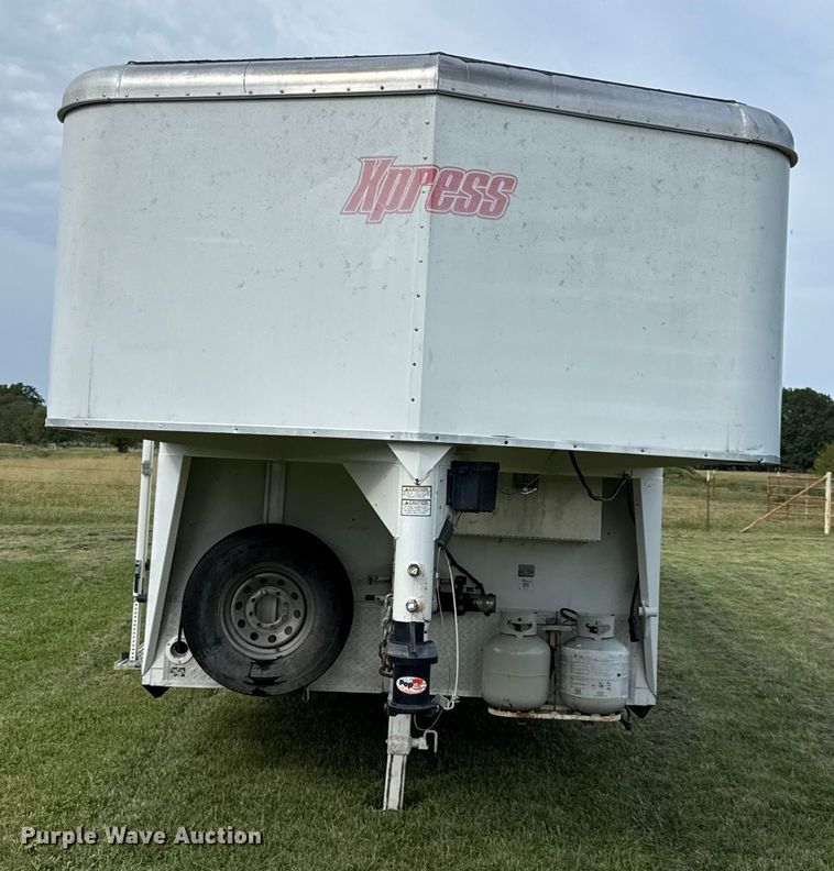 image for item DY8117 2005 Kiefer Xpress Advantage plus livestock trailer