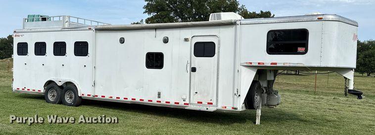 image for item DY8117 2005 Kiefer Xpress Advantage plus livestock trailer