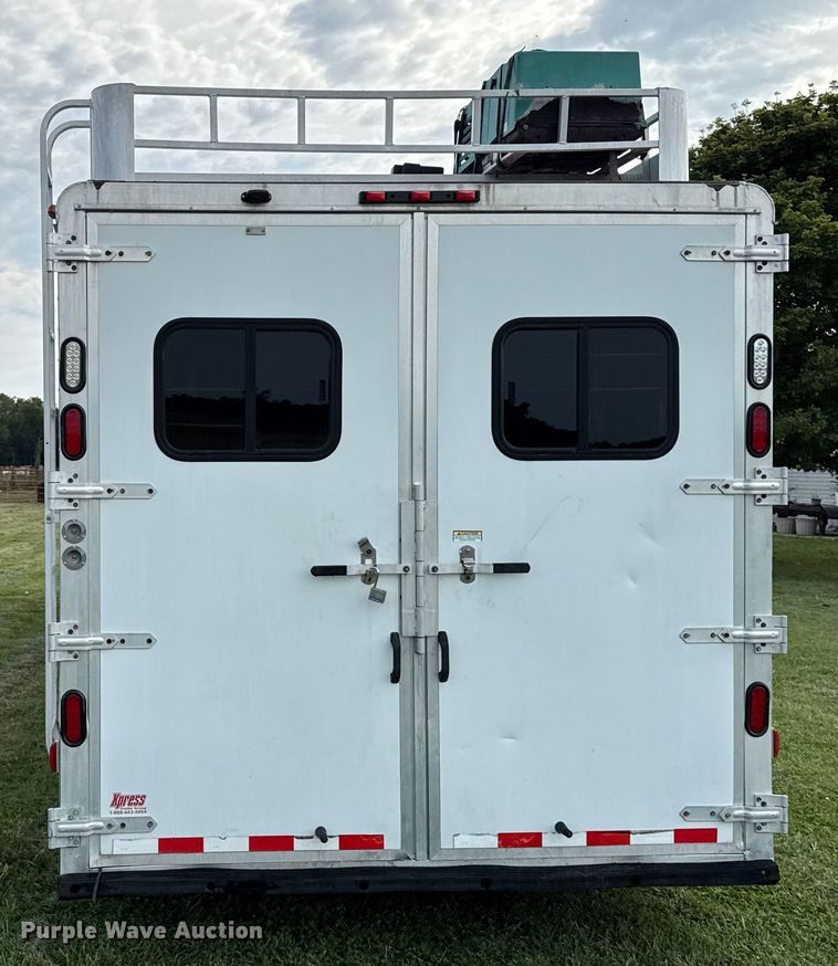 image for item DY8117 2005 Kiefer Xpress Advantage plus livestock trailer