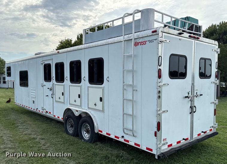 image for item DY8117 2005 Kiefer Xpress Advantage plus livestock trailer