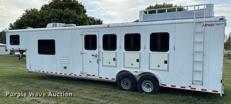 image for item DY8117 2005 Kiefer Xpress Advantage plus livestock trailer