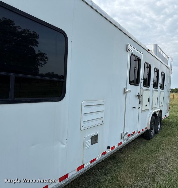 image for item DY8117 2005 Kiefer Xpress Advantage plus livestock trailer