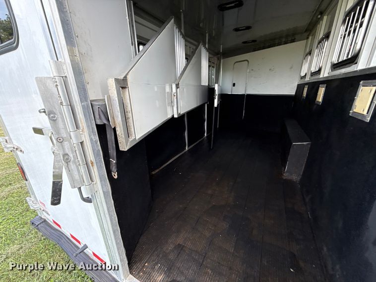 image for item DY8117 2005 Kiefer Xpress Advantage plus livestock trailer