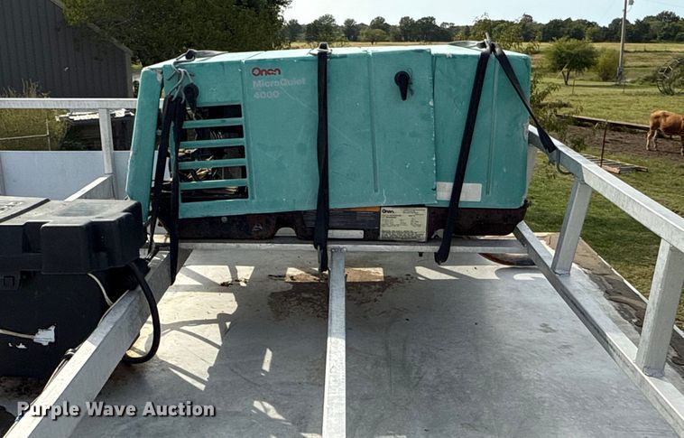 image for item DY8117 2005 Kiefer Xpress Advantage plus livestock trailer