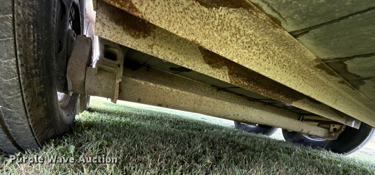 image for item DY8117 2005 Kiefer Xpress Advantage plus livestock trailer