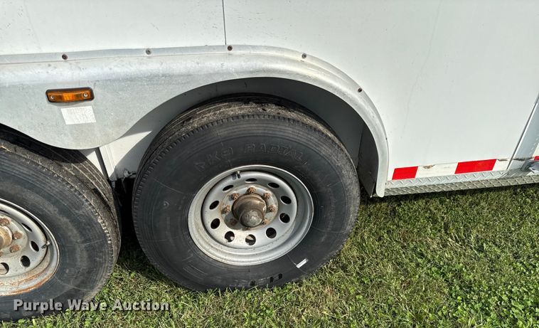 image for item DY8117 2005 Kiefer Xpress Advantage plus livestock trailer