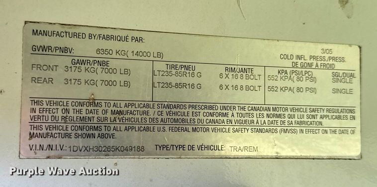 image for item DY8117 2005 Kiefer Xpress Advantage plus livestock trailer