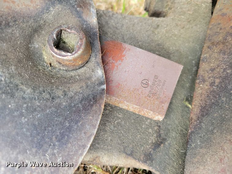 image for item DZ6576 New Holland 617 disc mower