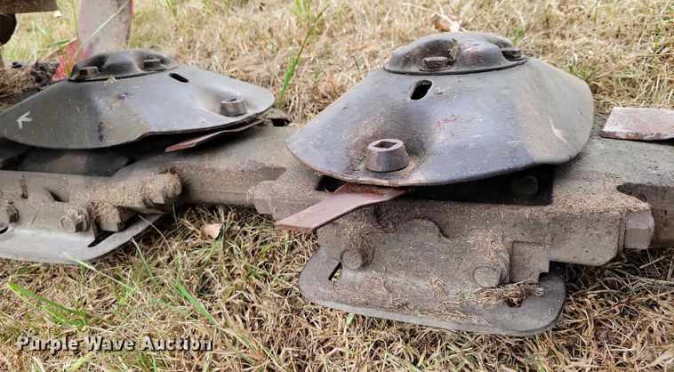 image for item DZ6576 New Holland 617 disc mower