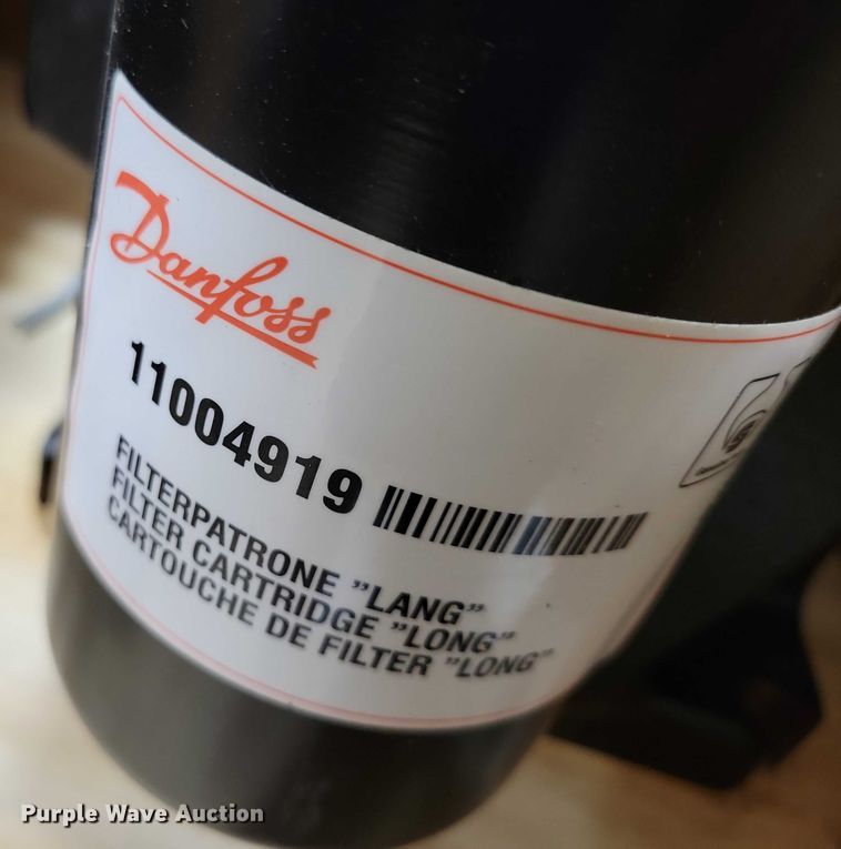 image for item DZ6579 (10) hydraulic drive pumps