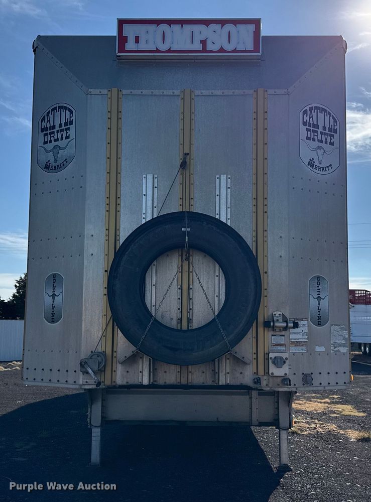 image for item DZ8981 2015 Merritt livestock trailer