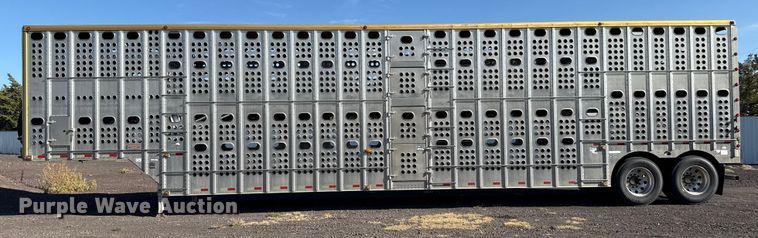 image for item DZ8981 2015 Merritt livestock trailer