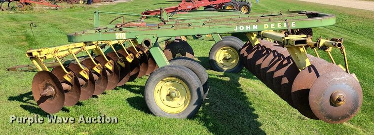image for item EA2553 John Deere 210 double off-set disk