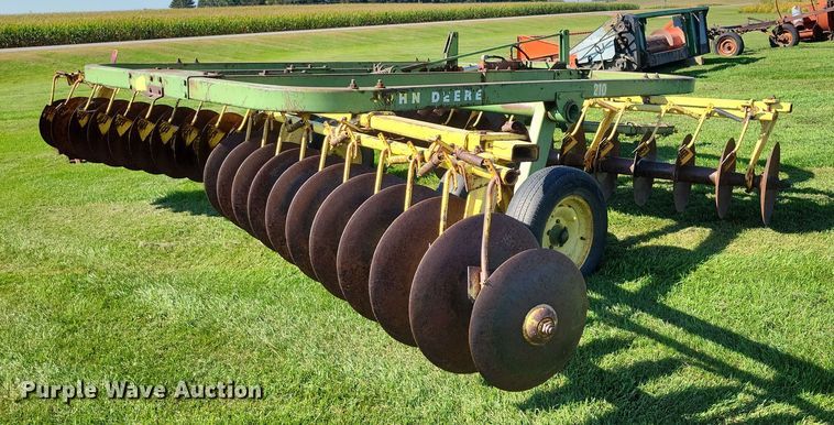 image for item EA2553 John Deere 210 double off-set disk