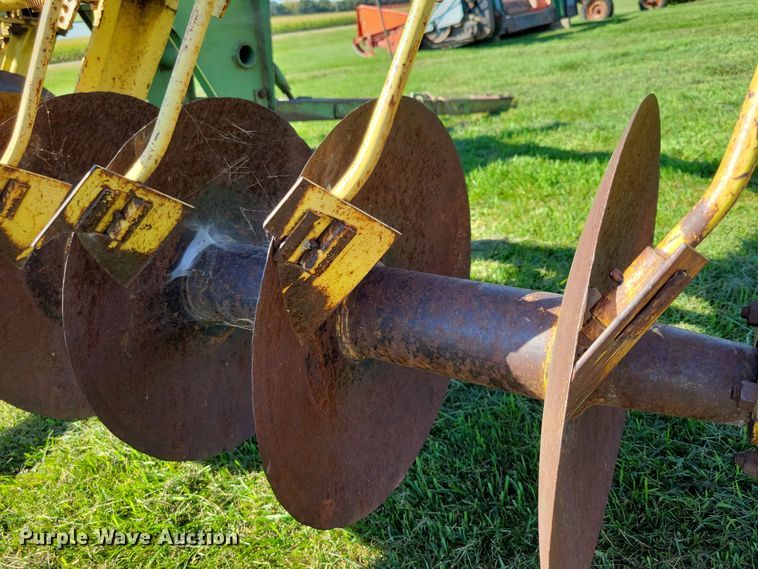 image for item EA2553 John Deere 210 double off-set disk