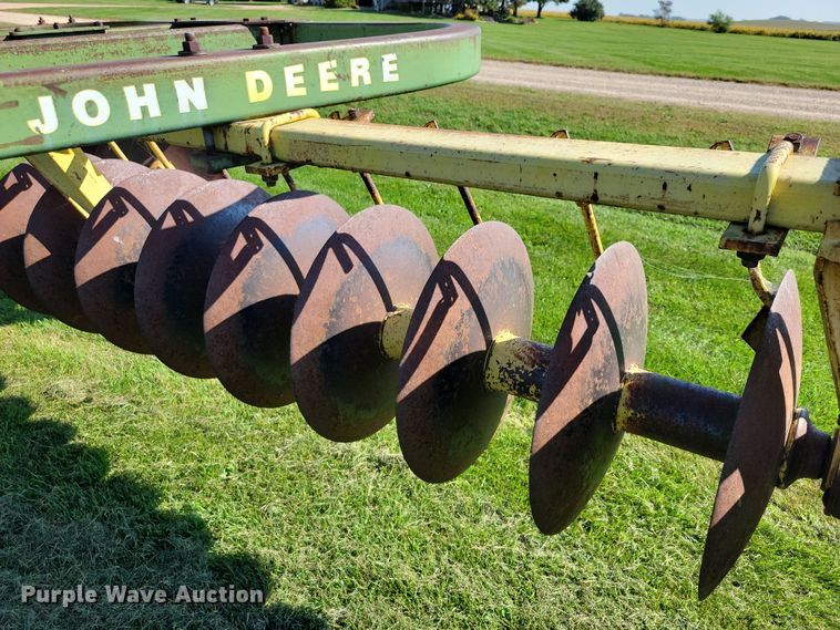 image for item EA2553 John Deere 210 double off-set disk