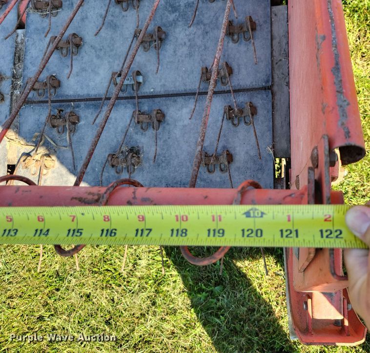 image for item EA2555 John Deere pickup head