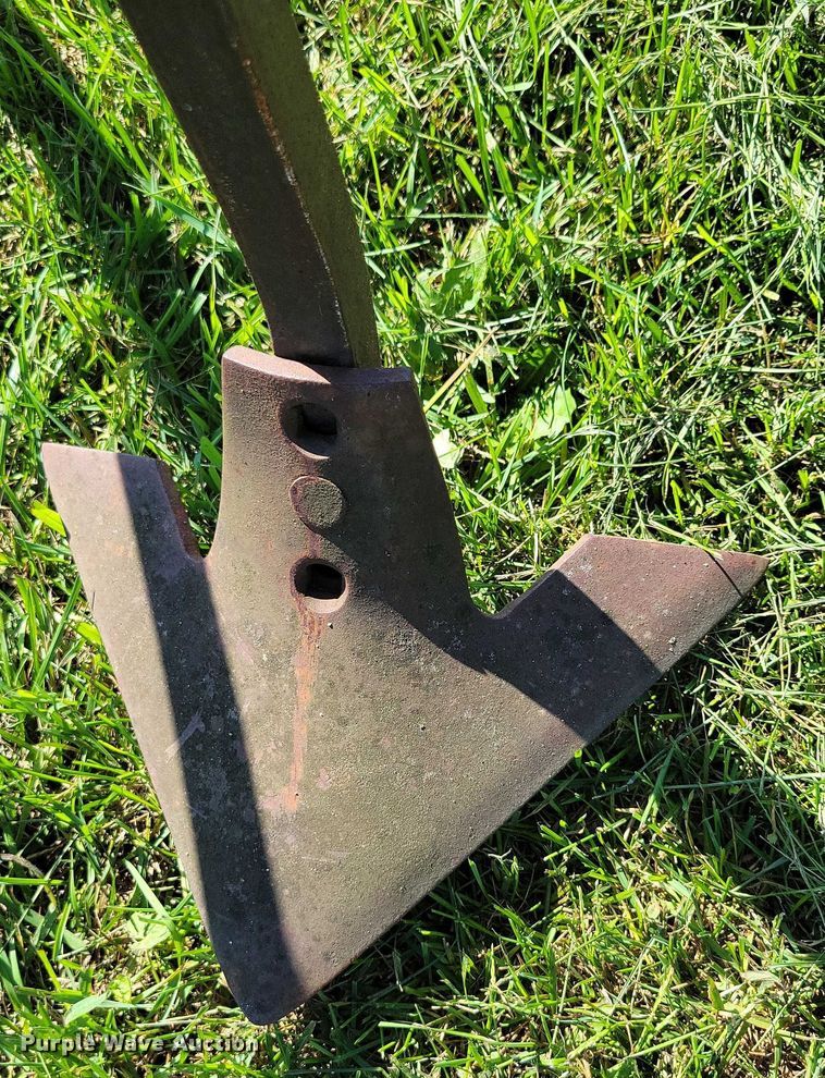 image for item EA2556 McCormick Deering field cultivator