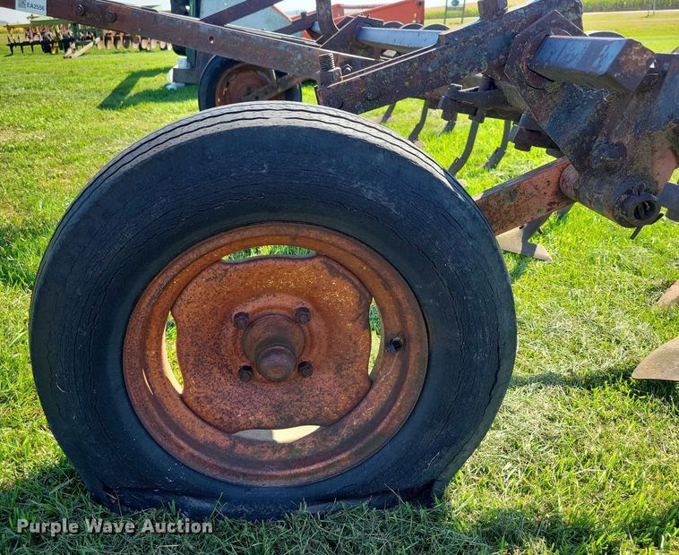 image for item EA2556 McCormick Deering field cultivator