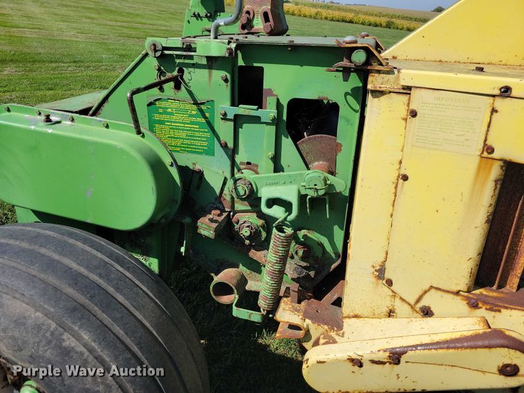 image for item EA2558 John Deere 3800 forage harvester