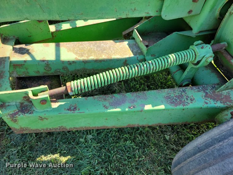 image for item EA2558 John Deere 3800 forage harvester