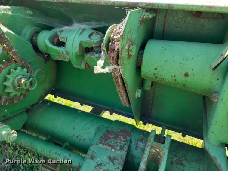 image for item EA2558 John Deere 3800 forage harvester