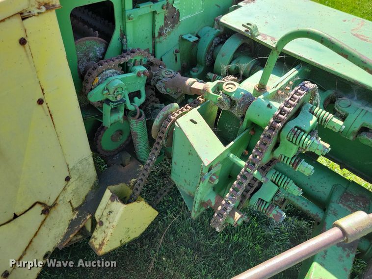 image for item EA2558 John Deere 3800 forage harvester