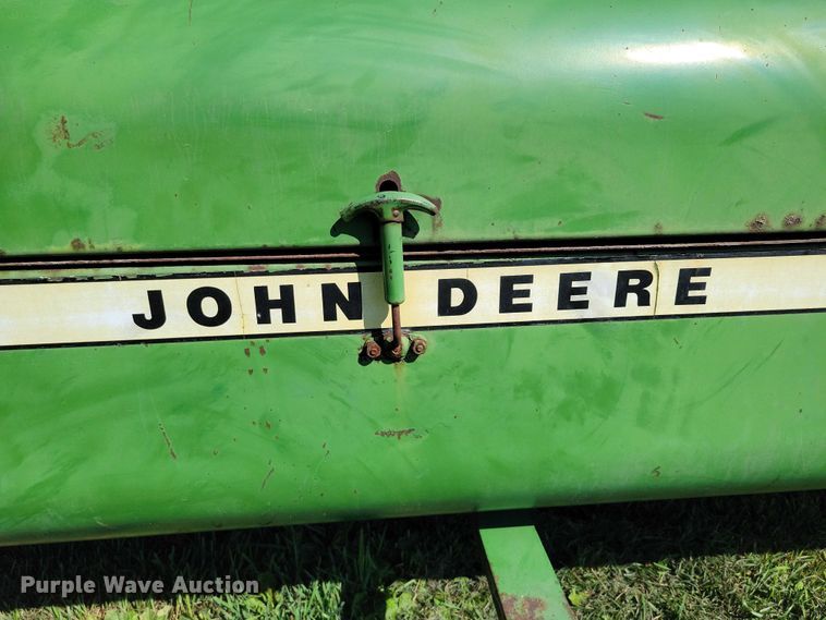 image for item EA2558 John Deere 3800 forage harvester