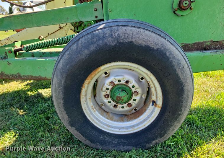 image for item EA2558 John Deere 3800 forage harvester