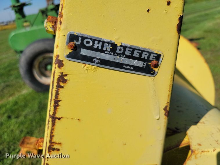 image for item EA2558 John Deere 3800 forage harvester