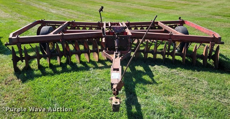 image for item EA2559 Massey Ferguson tandem disk