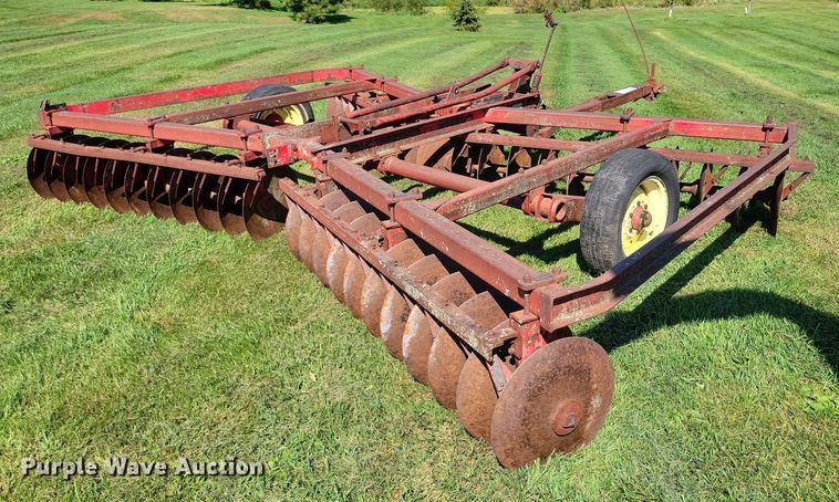 image for item EA2559 Massey Ferguson tandem disk
