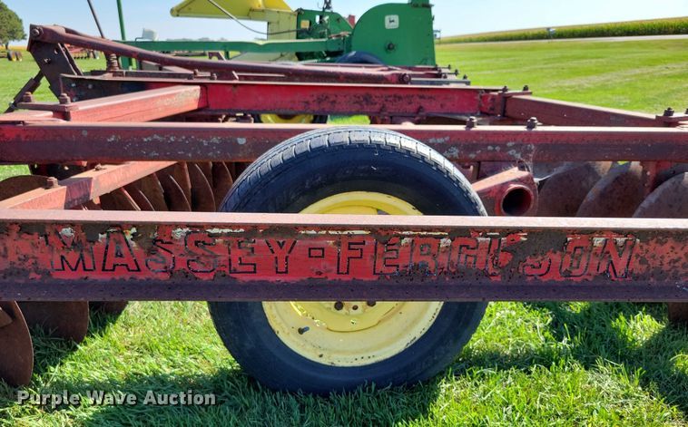 image for item EA2559 Massey Ferguson tandem disk
