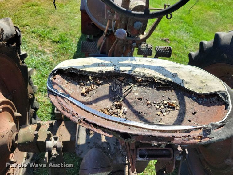 image for item EA2562 Farmall H tractor