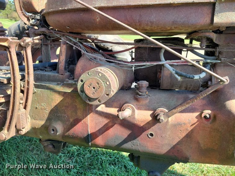 image for item EA2562 Farmall H tractor