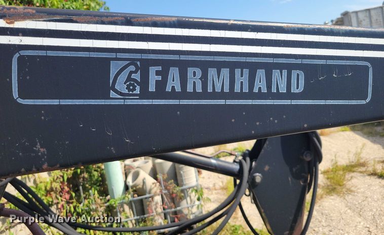 image for item EA2563 Farmhand XL 740 loader