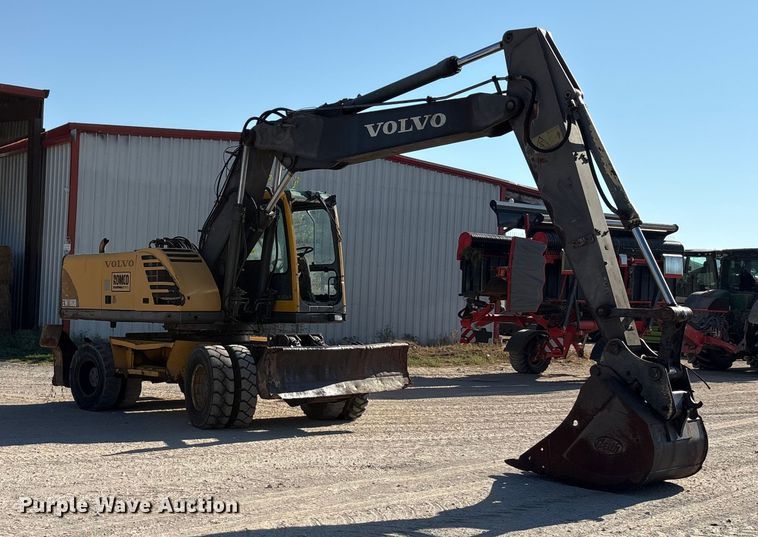 image for item EA7511 2005 Volvo EW180B wheeled excavator