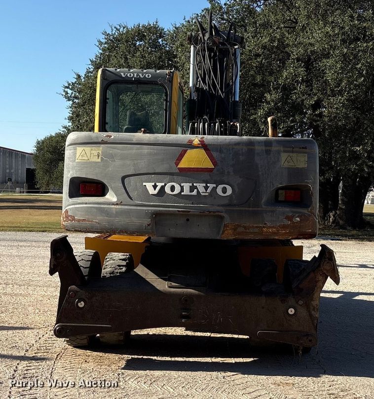 image for item EA7511 2005 Volvo EW180B wheeled excavator