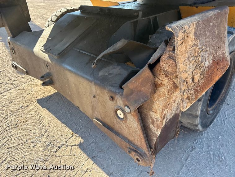 image for item EA7511 2005 Volvo EW180B wheeled excavator