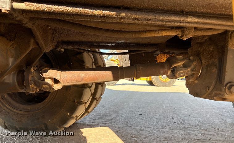 image for item EA7511 2005 Volvo EW180B wheeled excavator