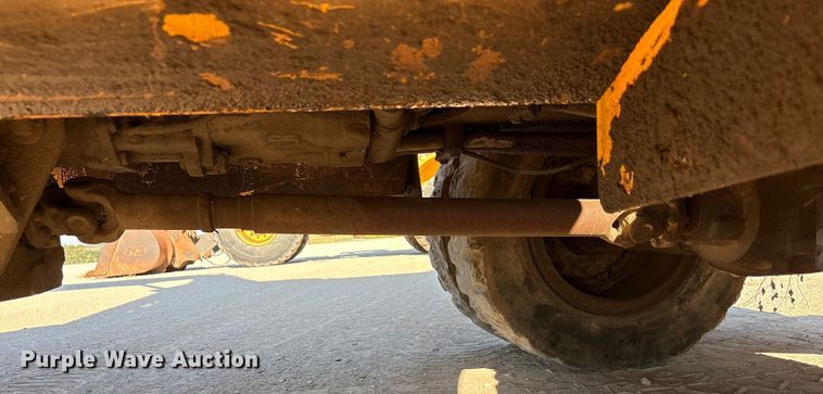 image for item EA7511 2005 Volvo EW180B wheeled excavator