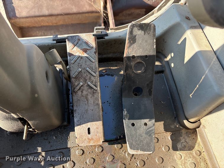 image for item EA7511 2005 Volvo EW180B wheeled excavator