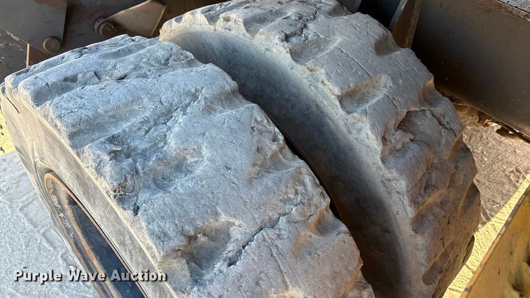 image for item EA7511 2005 Volvo EW180B wheeled excavator