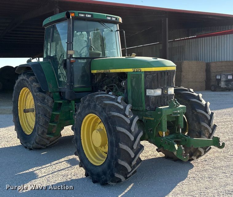 image for item EA7512 1997 John Deere 7810 MFWD tractor