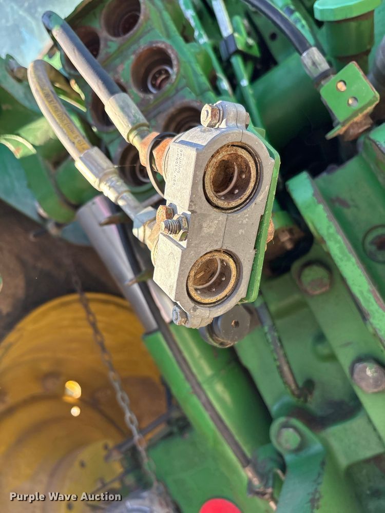 image for item EA7512 1997 John Deere 7810 MFWD tractor