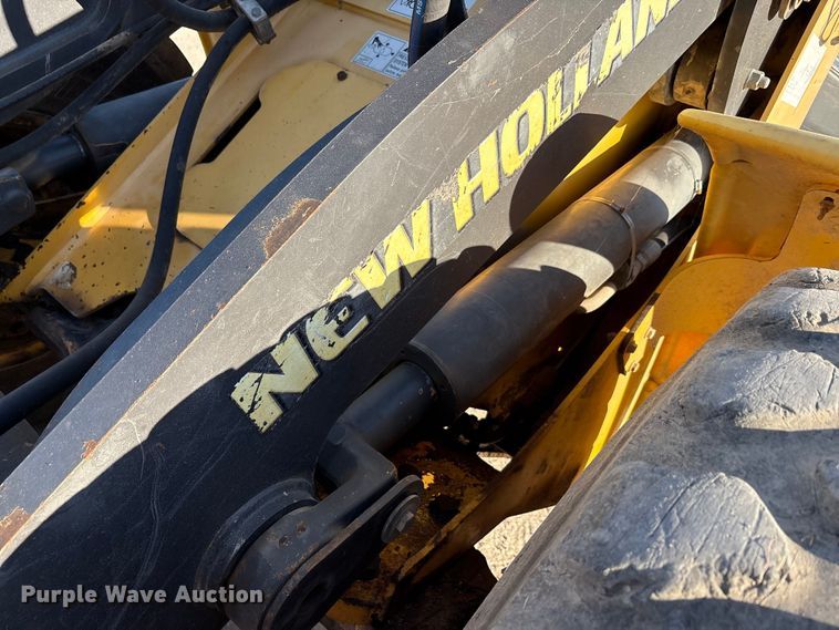 image for item EA7513 2008 New Holland W170B wheel loader