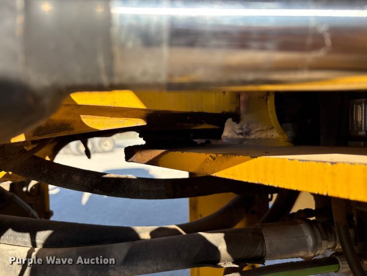 image for item EA7513 2008 New Holland W170B wheel loader